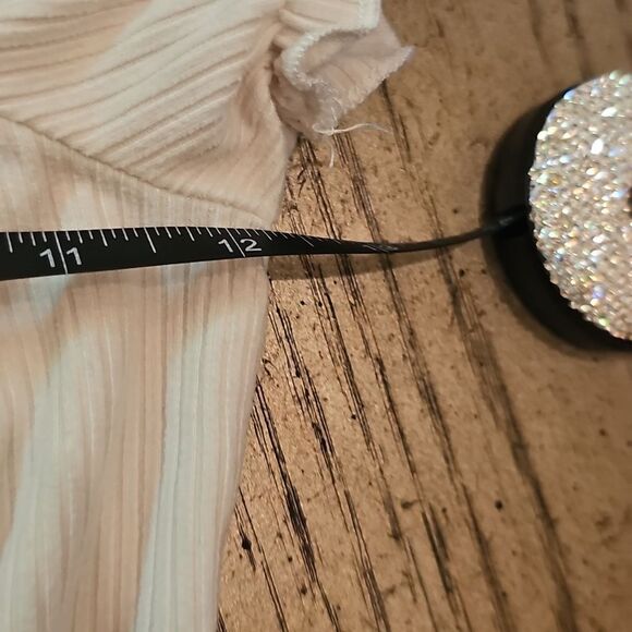 Cream Ribbed Crop Top Size 8 - Picture 5 of 8